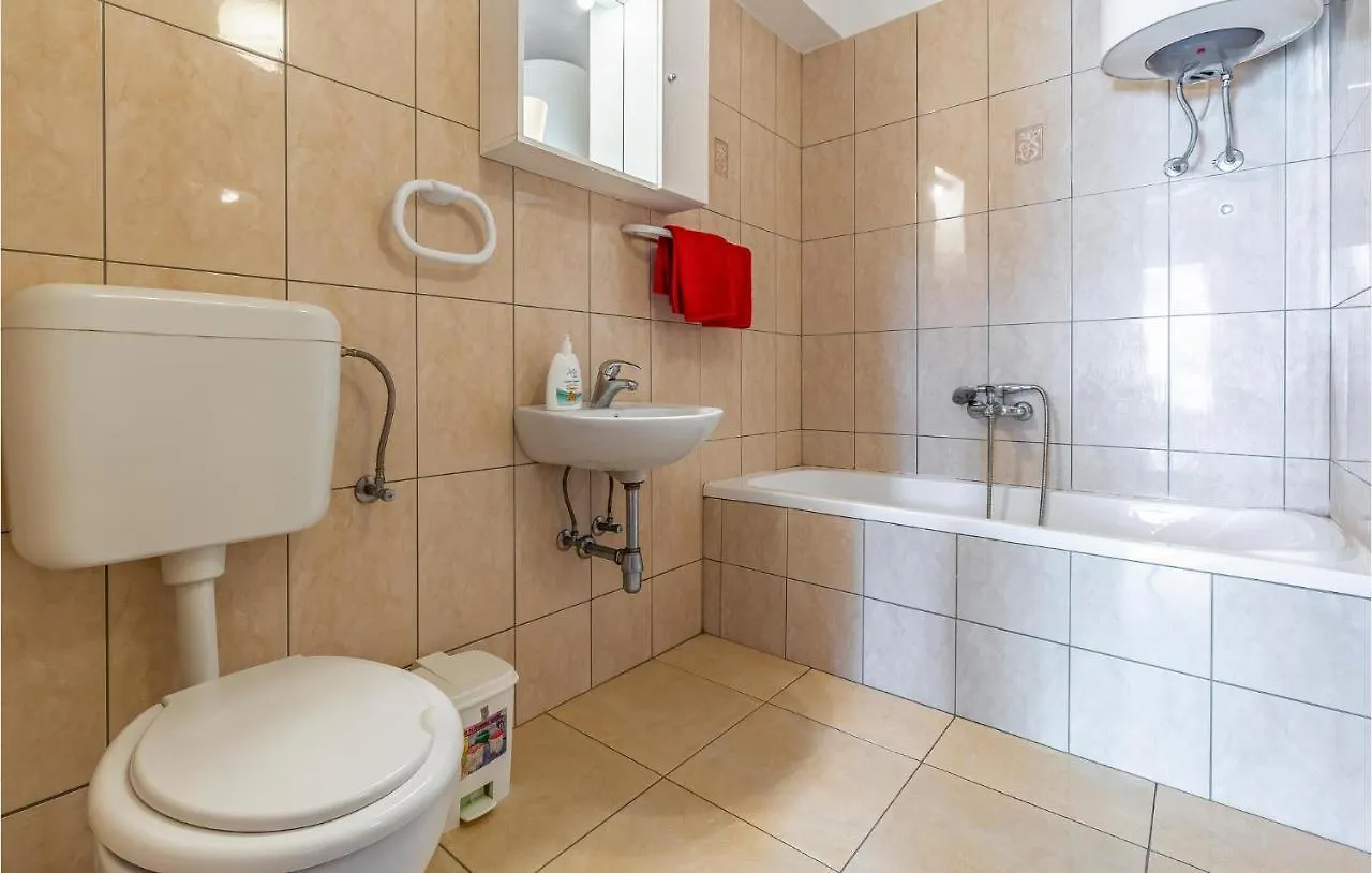 Cozy Apartment In Medulin With Wifi